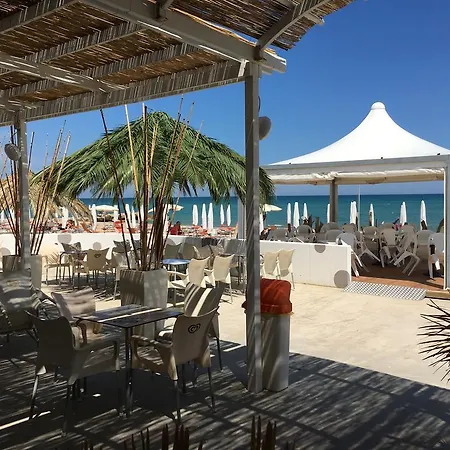 Residenza Ondanomala Apartmanhotel 4*